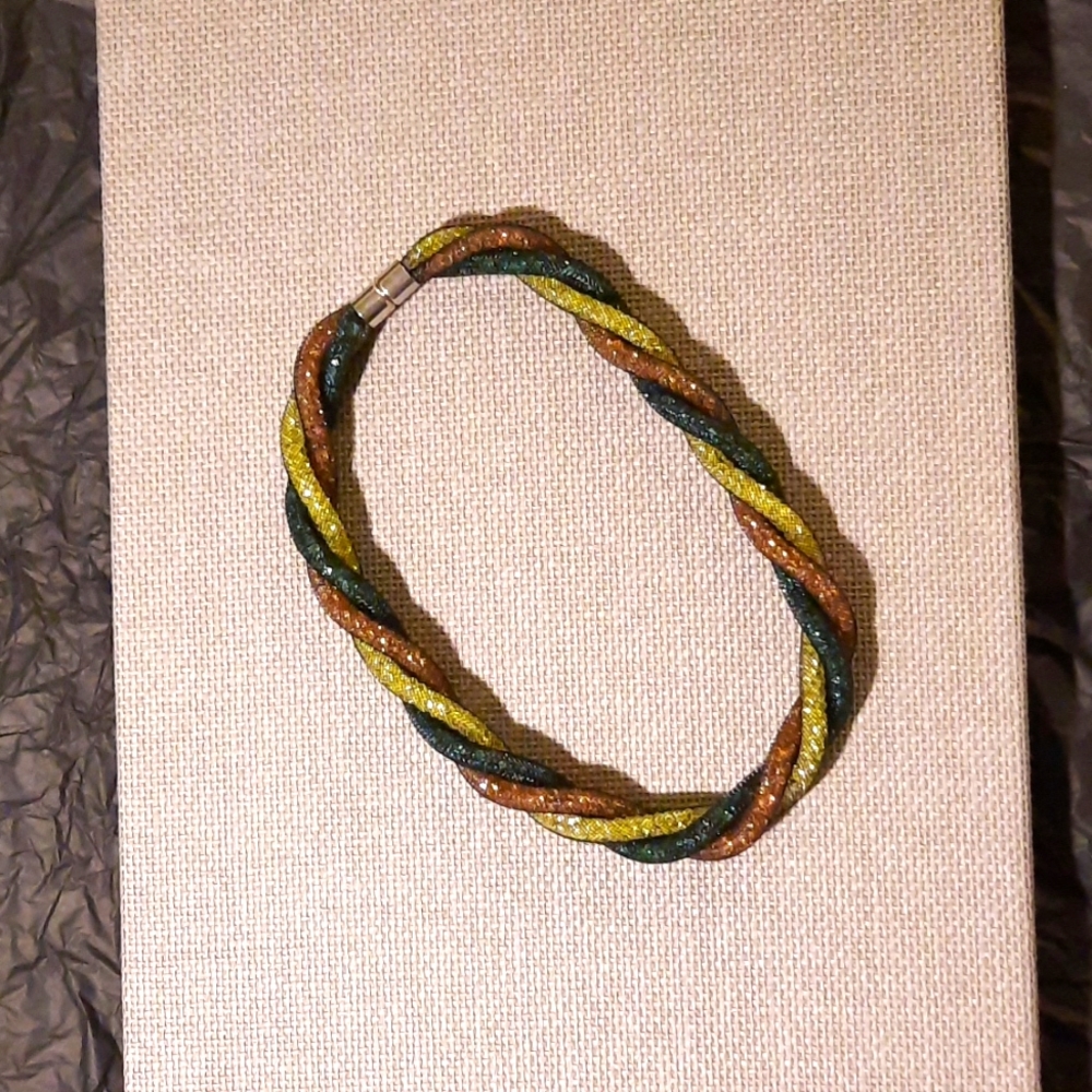 Braided necklace